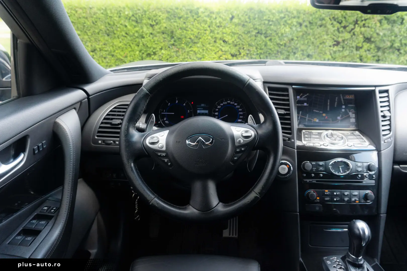 Infiniti QX70 3.0D Aut.   Camere 360   Trapa   Distronic