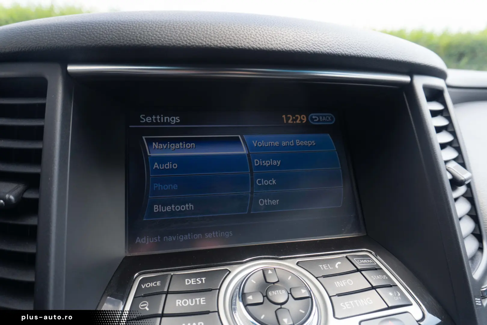Infiniti QX70 3.0D Aut.   Camere 360   Trapa   Distronic