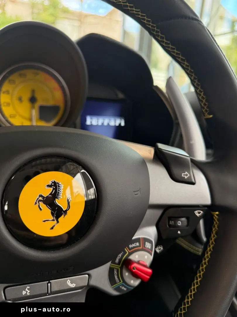 FERRARI Portofino M SITZBEL 20  APPLE CAM SCUDERIA POWER
