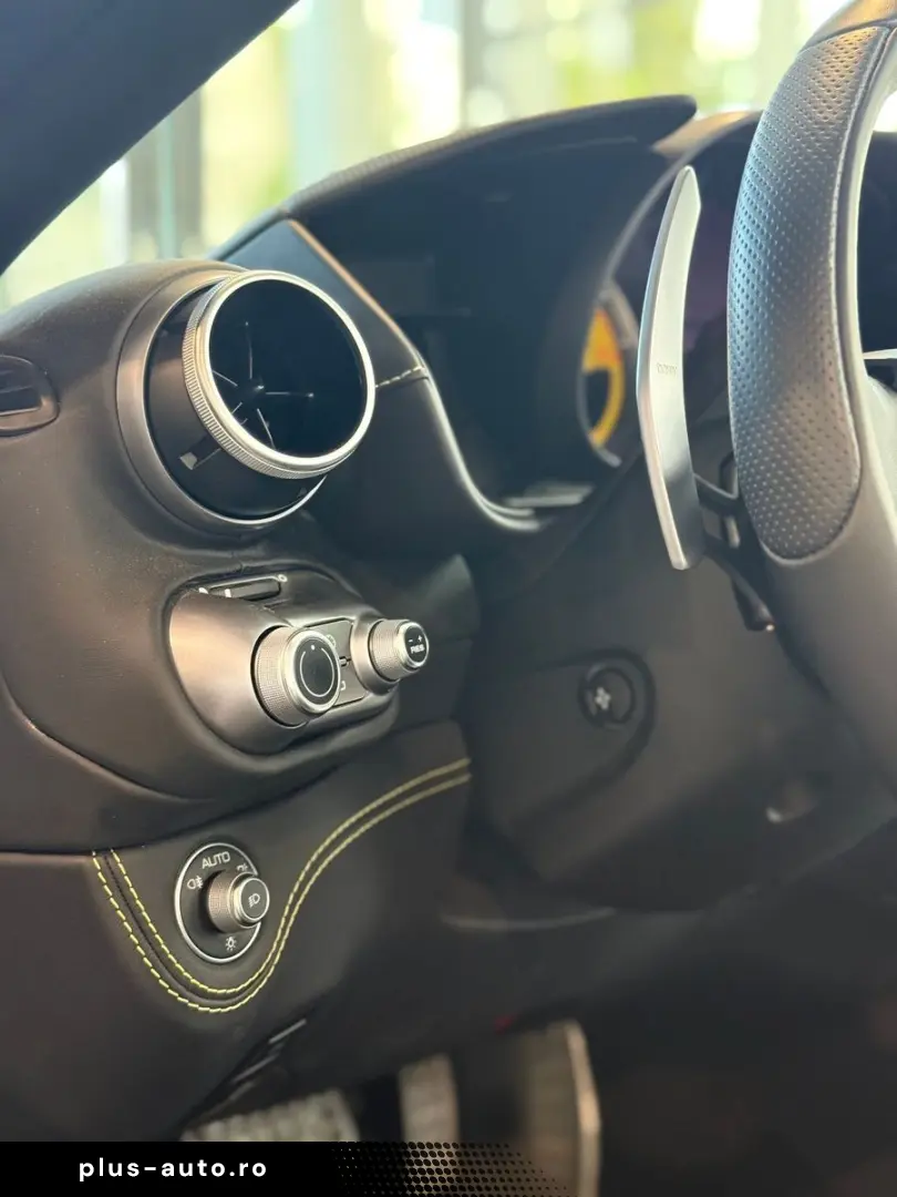 FERRARI Portofino M SITZBEL 20  APPLE CAM SCUDERIA POWER