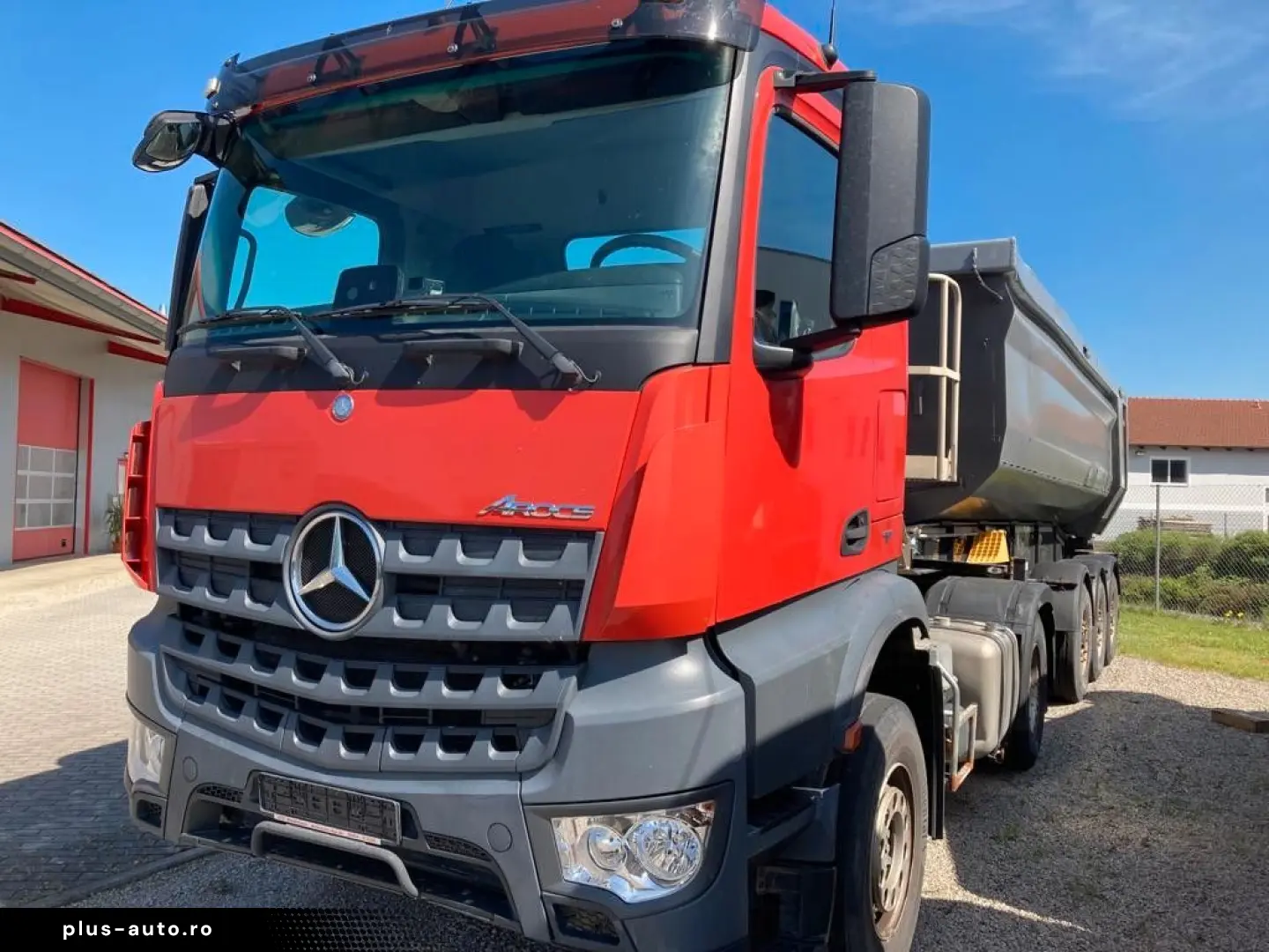 MERCEDES-BENZ Arocs 1951 mit 3-Achs-Alumulde Schwarz&hellip;