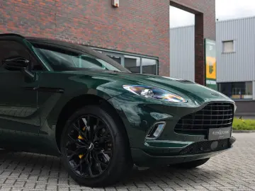ASTON MARTIN DBX 4.0 V8   Pano - Scheckheft