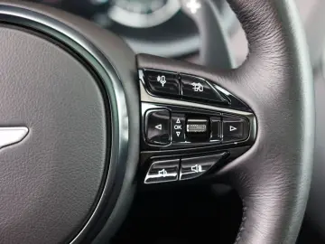 ASTON MARTIN DBX 4.0 V8   Pano - Scheckheft