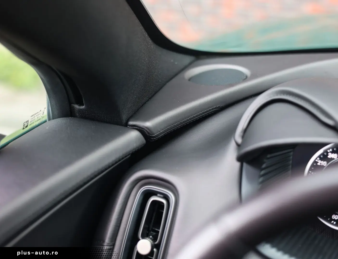 ASTON MARTIN DBX 4.0 V8   Pano - Scheckheft