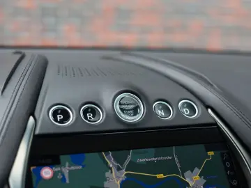 ASTON MARTIN DBX 4.0 V8   Pano - Scheckheft