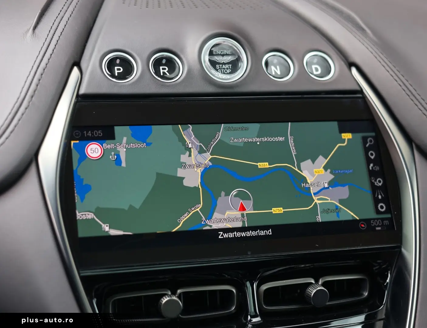 ASTON MARTIN DBX 4.0 V8   Pano - Scheckheft