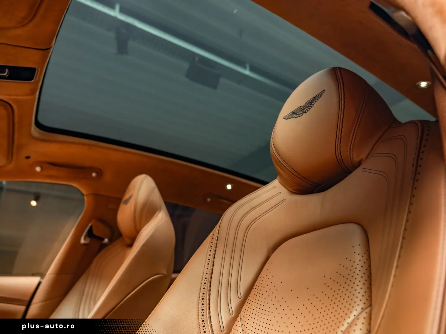 ASTON MARTIN DBX 4.0 V8