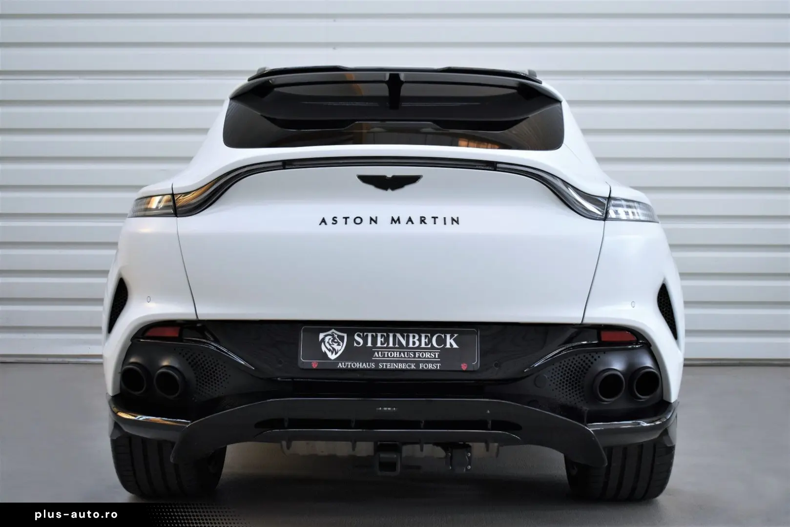 ASTON MARTIN DBX 4.0 V8 DBX707 Keramik Carbon Panorama