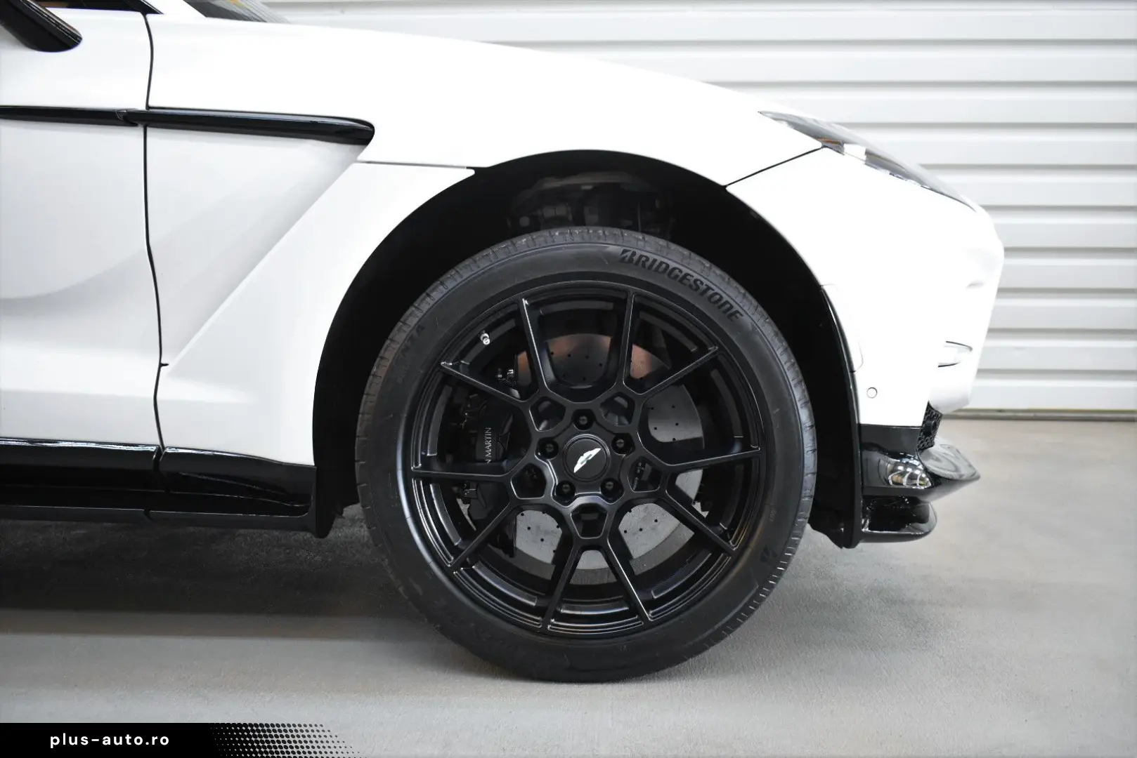 ASTON MARTIN DBX 4.0 V8 DBX707 Keramik Carbon Panorama