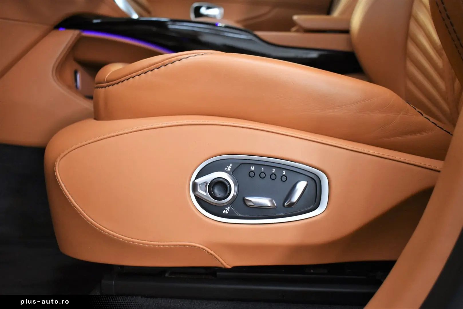 ASTON MARTIN DBX 4.0 V8 DBX707 Keramik Carbon Panorama