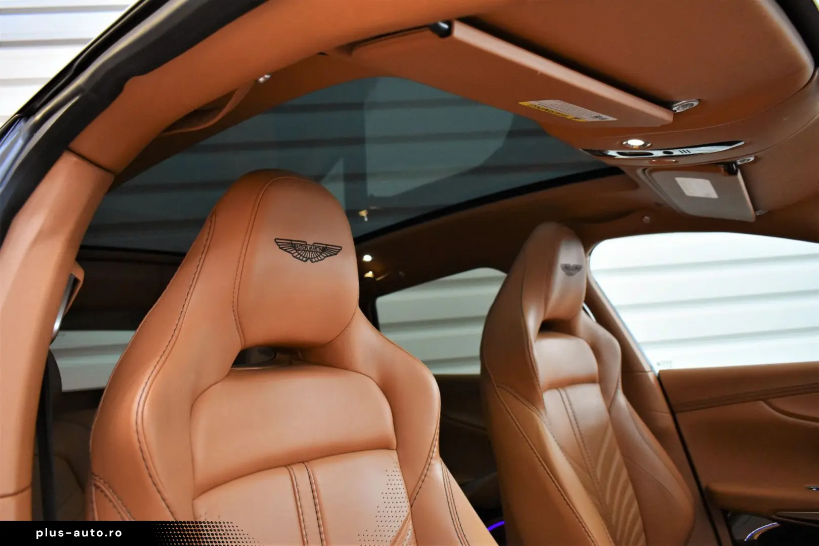 ASTON MARTIN DBX 4.0 V8 DBX707 Keramik Carbon Panorama