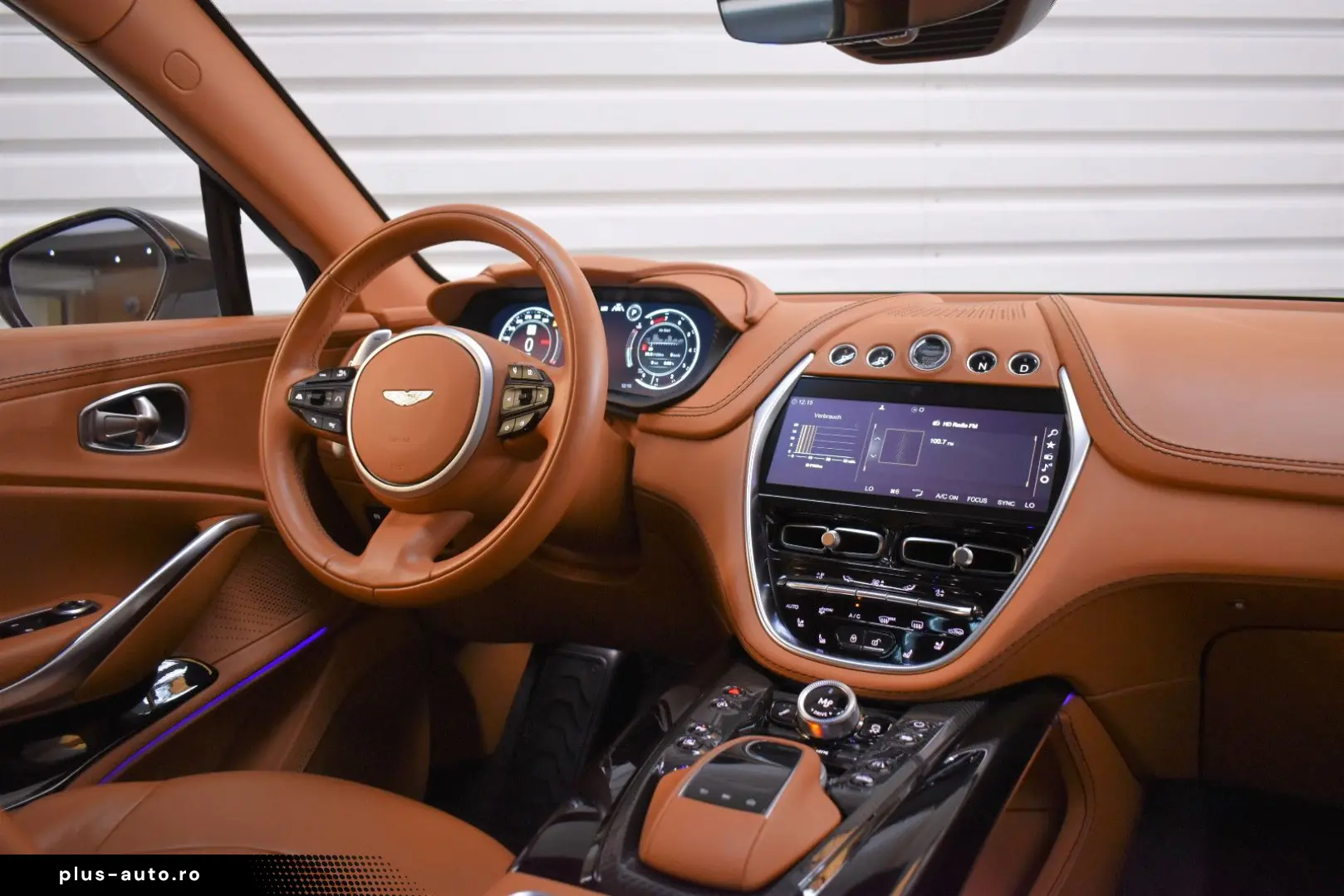ASTON MARTIN DBX 4.0 V8 DBX707 Keramik Carbon Panorama