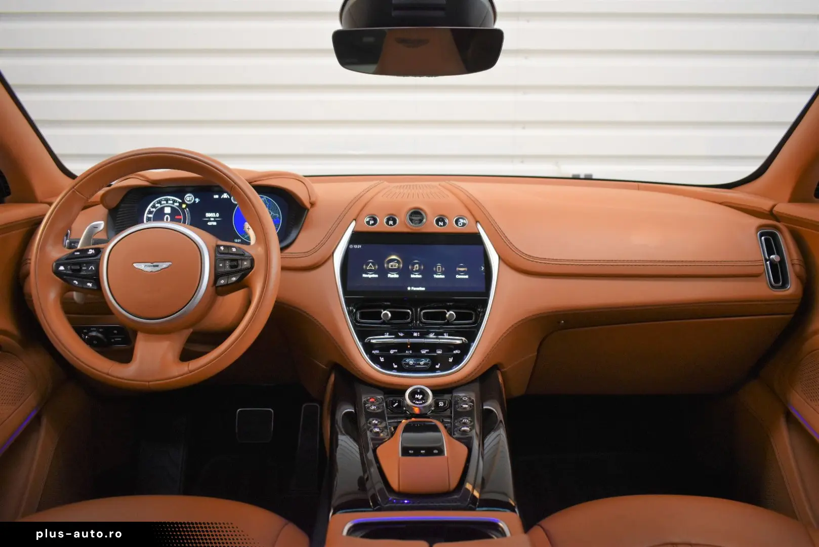 ASTON MARTIN DBX 4.0 V8 DBX707 Keramik Carbon Panorama