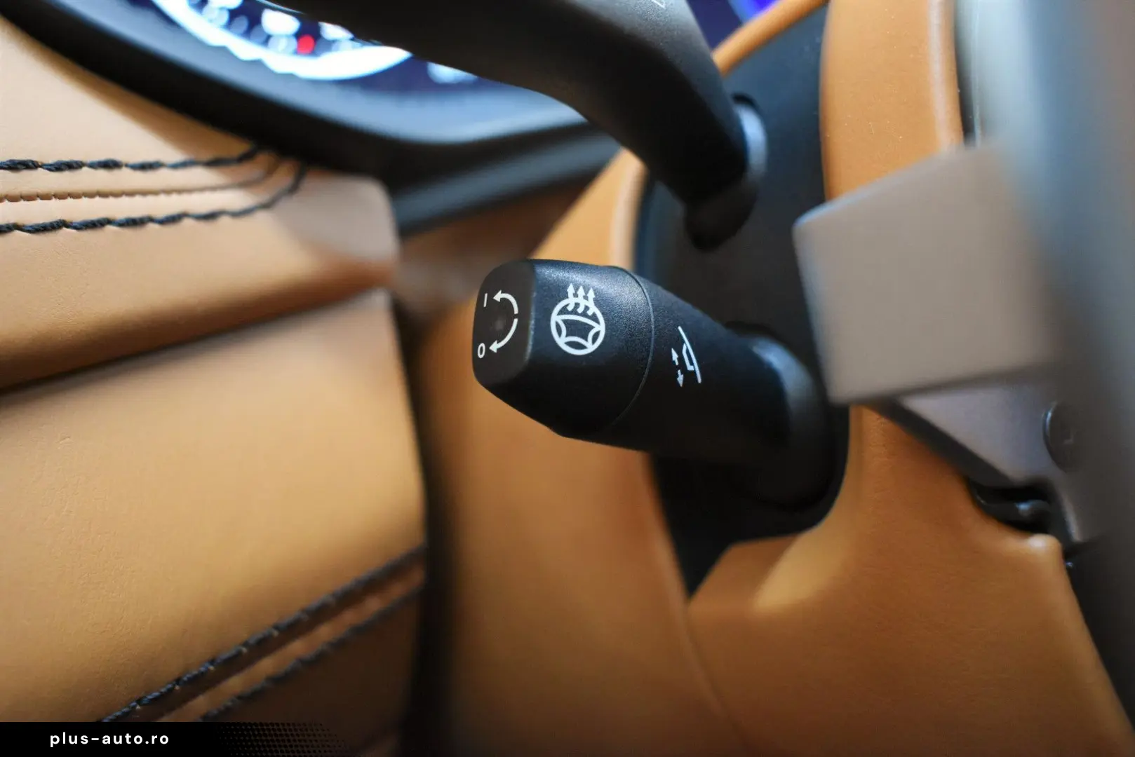 ASTON MARTIN DBX 4.0 V8 DBX707 Keramik Carbon Panorama