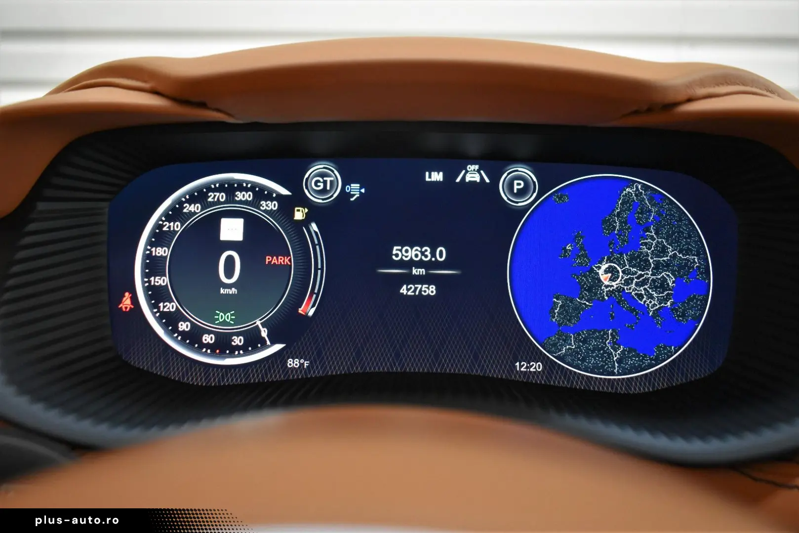 ASTON MARTIN DBX 4.0 V8 DBX707 Keramik Carbon Panorama