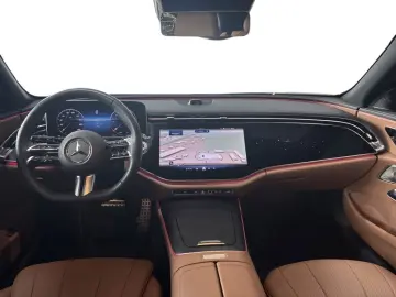 MERCEDES-BENZ E 200 d Limousine AMG PANO SUPER 360 BURM ACC