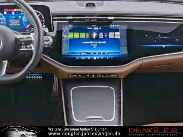 MERCEDES-BENZ E 220 d PANO SUPERSCREEN INT-BRAUN AMG