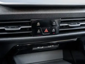 VW Golf VIII 1.5 eHybrid GTE 1.5 TSI eHybrid 200 kW