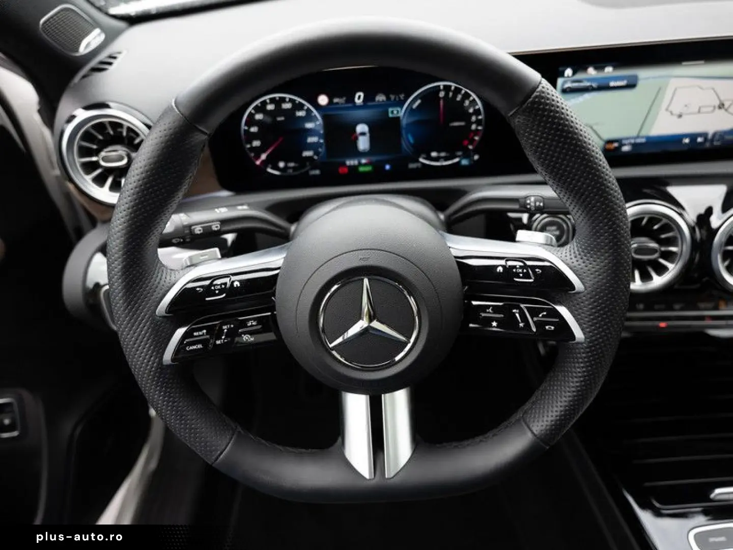 MERCEDES-BENZ A 250 e AMG-Sport Pano Burm AHK Night &hellip;