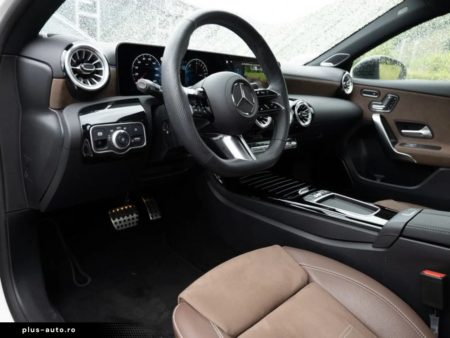 MERCEDES-BENZ A 250 e AMG-Sport Pano Burm AHK Night &hellip;