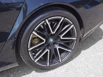 BMW M5 Touring Ultimate Package Carbon