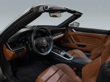 PORSCHE 992 992.1 911 Turbo S Cabriolet Burmester PCCB