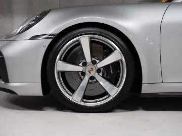 PORSCHE 992 992.1 911 Turbo S Cabriolet Burmester PCCB