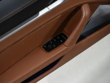 PORSCHE 992 992.1 911 Turbo S Cabriolet Burmester PCCB
