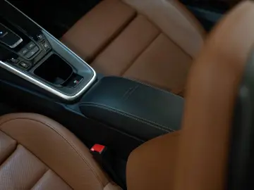 PORSCHE 992 992.1 911 Turbo S Cabriolet Burmester PCCB
