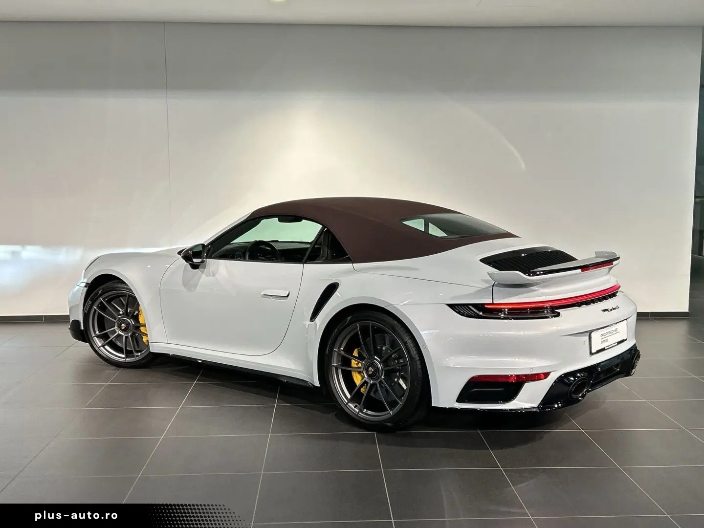 PORSCHE 992 911 Turbo S Cabriolet Burmester Nachtsicht