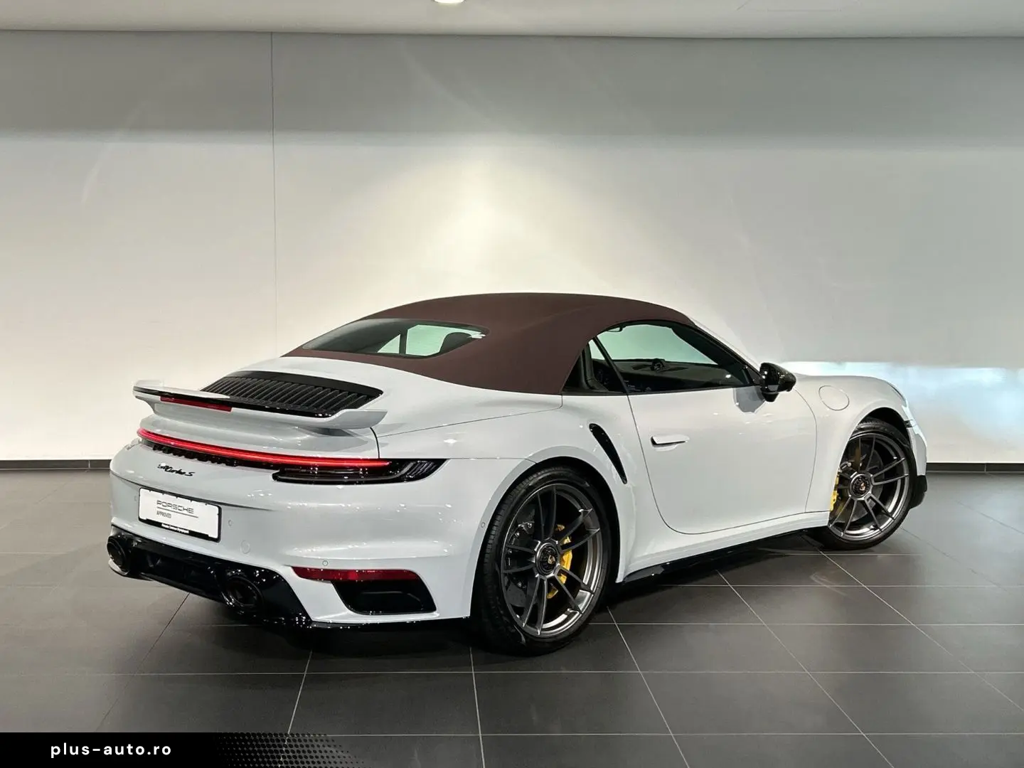 PORSCHE 992 911 Turbo S Cabriolet Burmester Nachtsicht