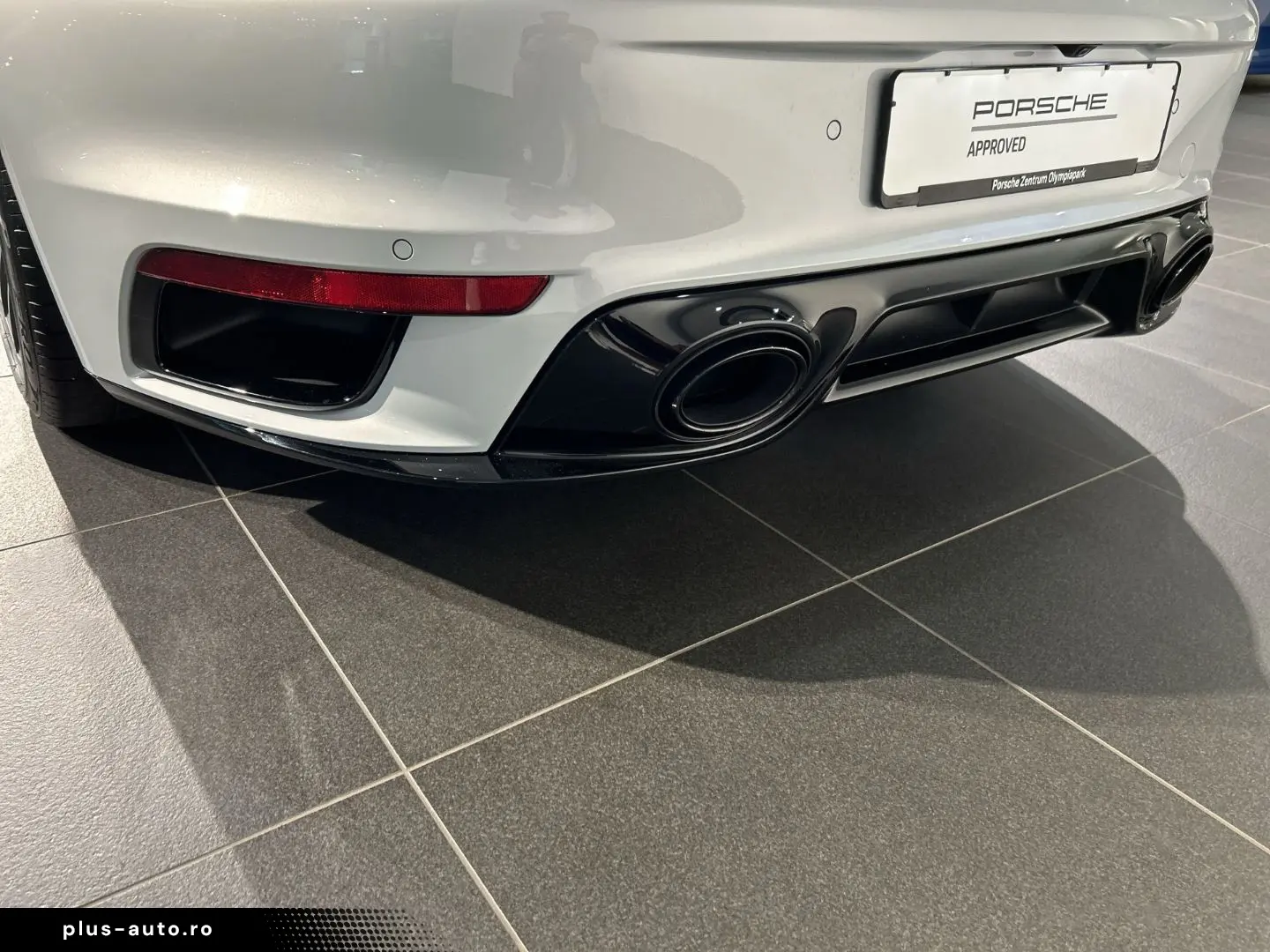 PORSCHE 992 911 Turbo S Cabriolet Burmester Nachtsicht