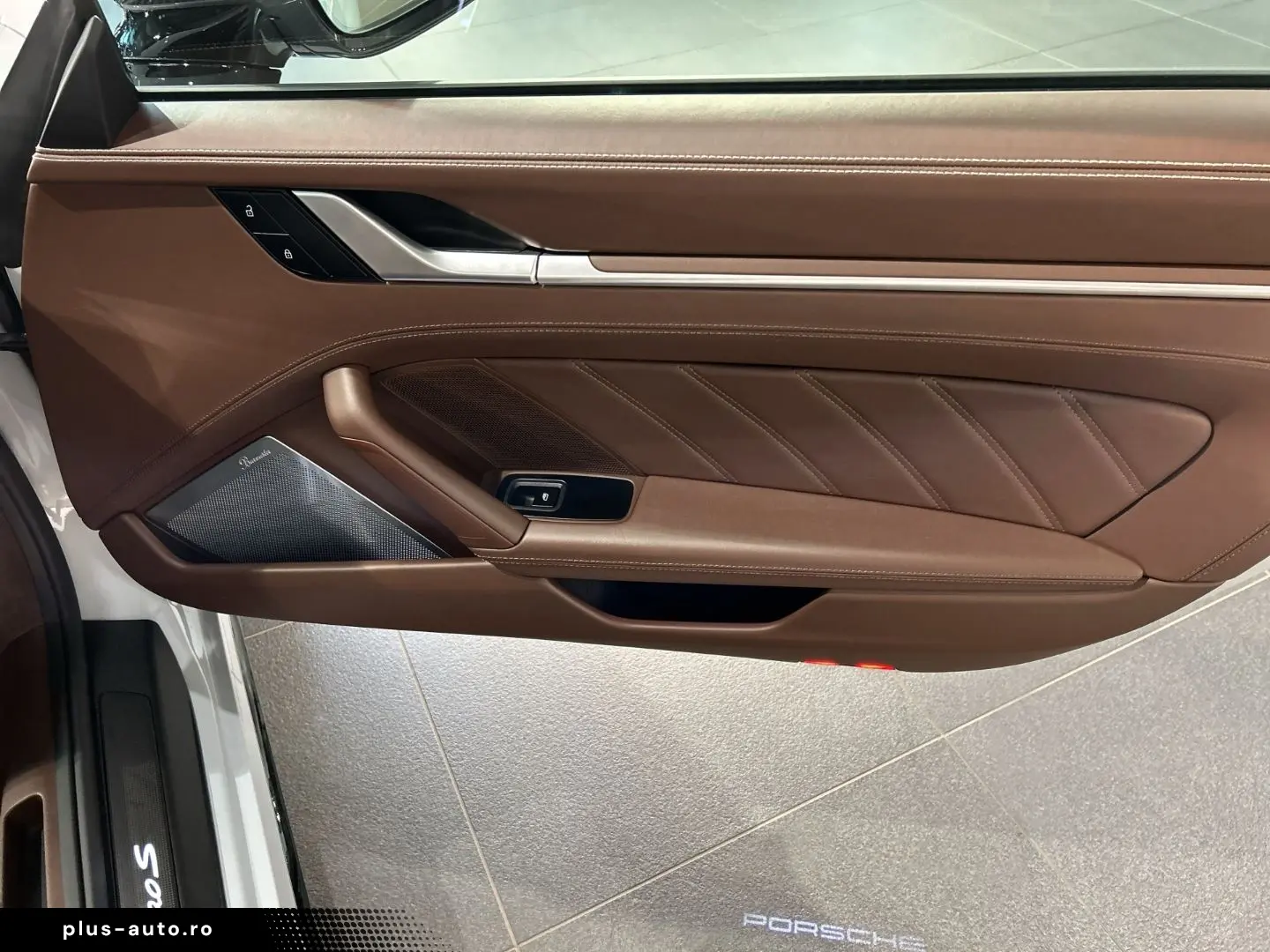 PORSCHE 992 911 Turbo S Cabriolet Burmester Nachtsicht