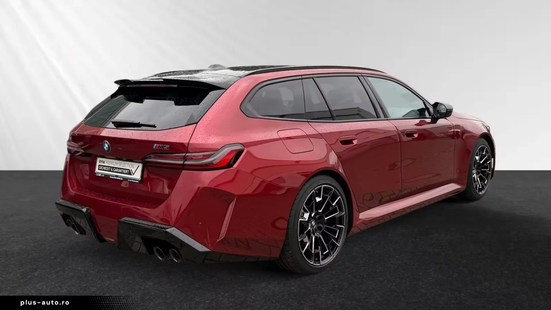 BMW M5 Touring   B&W