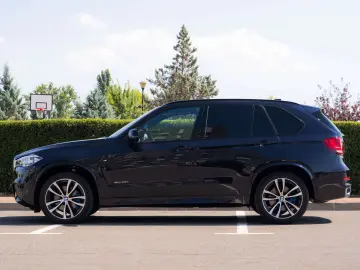 BMW X5 xDrive40d M Sport F15 - LIVRARE IMEDIATA!