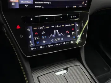 MASERATI Grecale Trofeo Pano HuD SitzKlima Sonus ACC 360