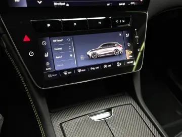 MASERATI Grecale Trofeo Pano HuD SitzKlima Sonus ACC 360
