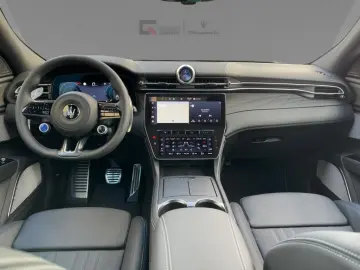 MASERATI Grecale Trofeo 530PS AWD V6