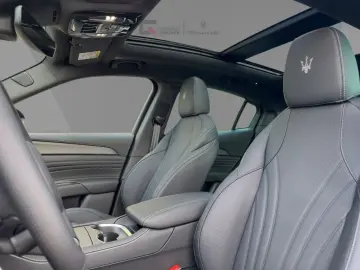 MASERATI Grecale Trofeo 530PS AWD V6