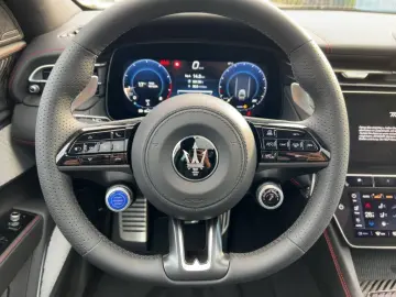 MASERATI Grecale Trofeo V6 AWD - Carbon