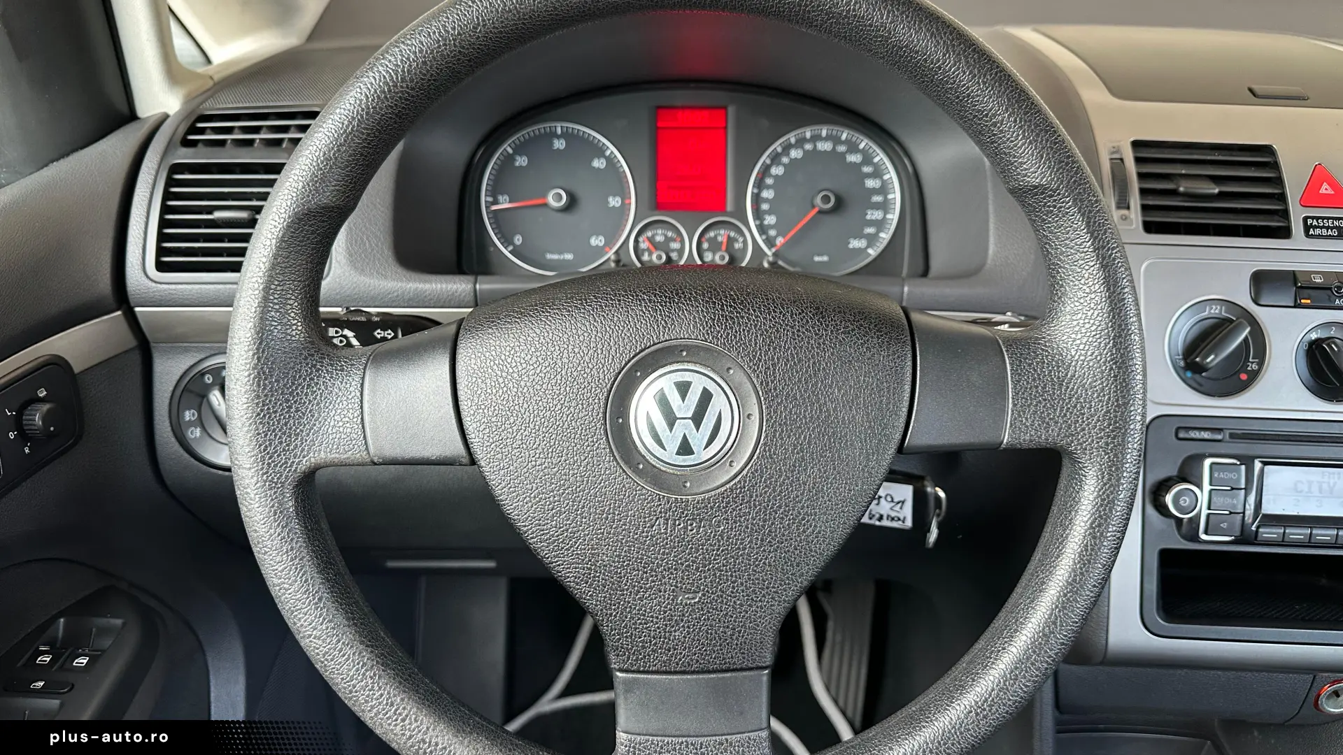 Volkswagen Touran 1.9 Diesel 105 CP An 2010