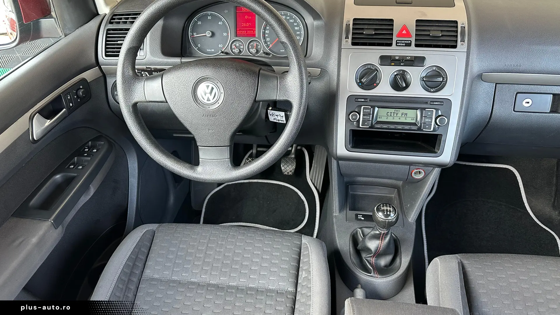Volkswagen Touran 1.9 Diesel 105 CP An 2010
