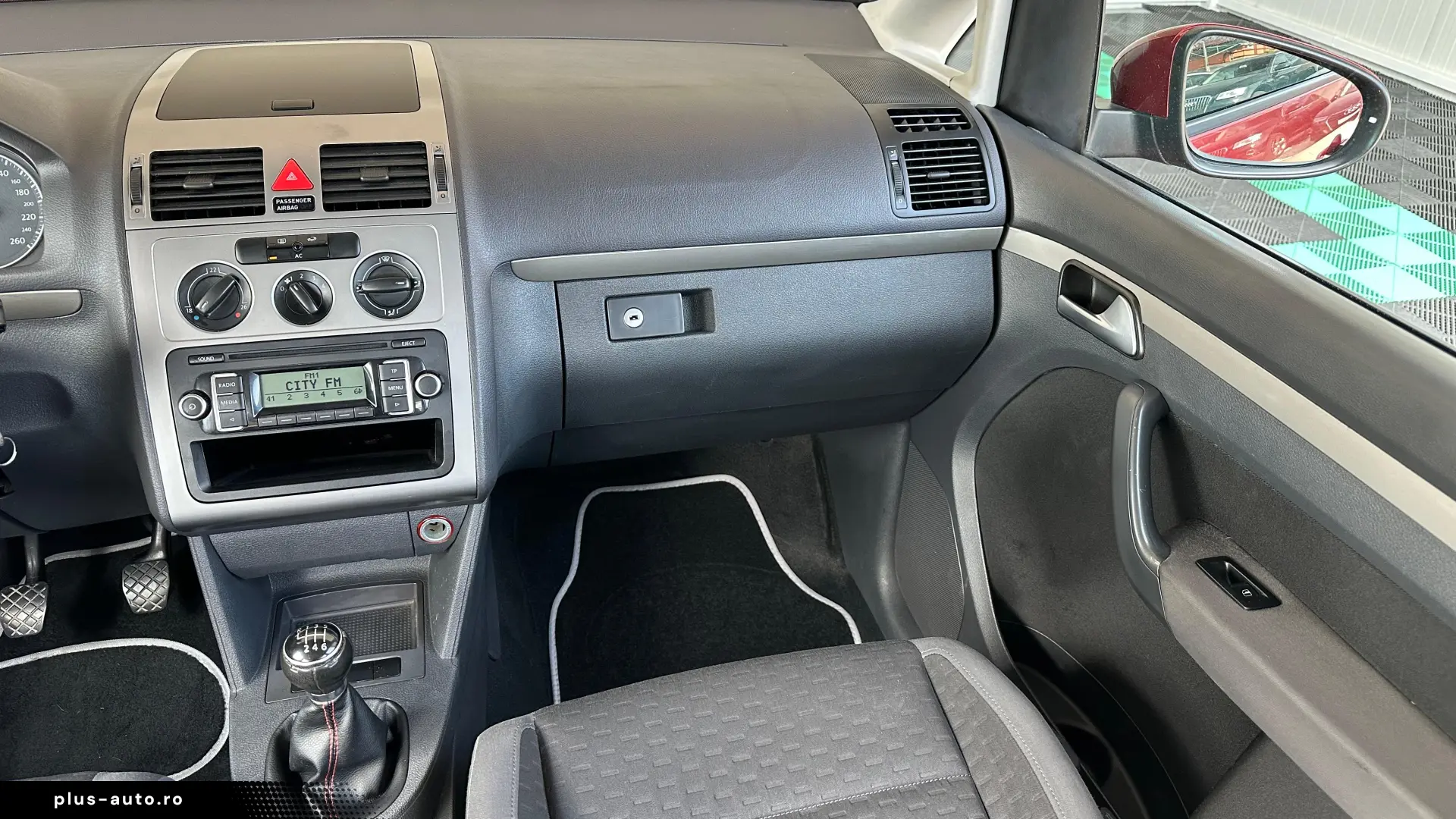 Volkswagen Touran 1.9 Diesel 105 CP An 2010