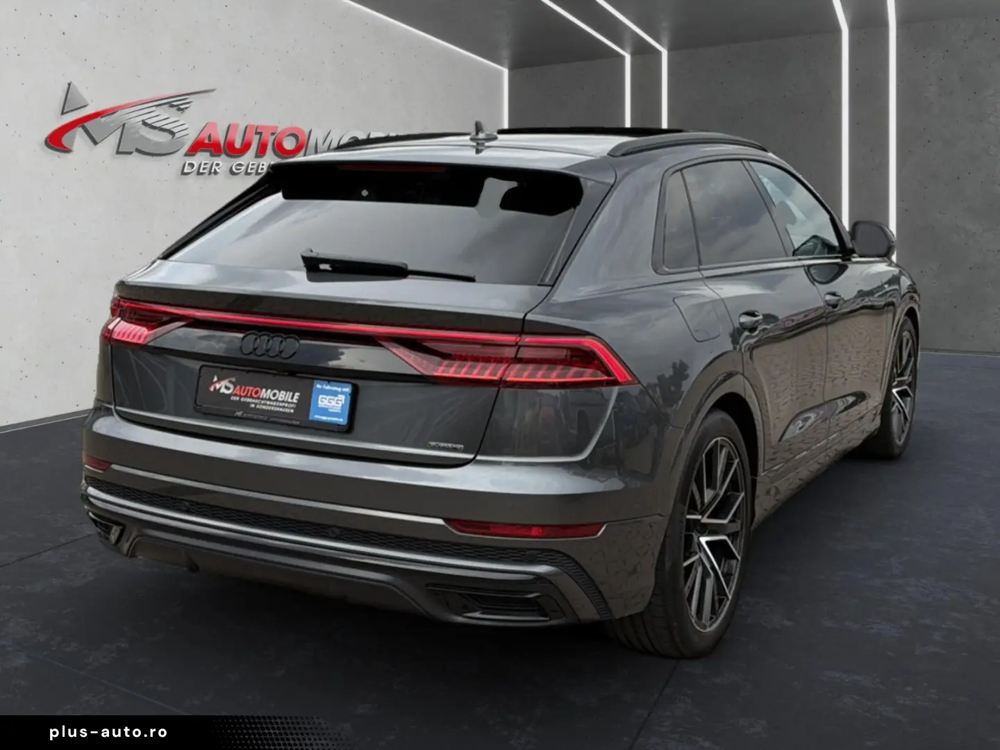 AUDI Q8 55 TFSI quattro Sline MATRIX PANO B&O AHK HUD