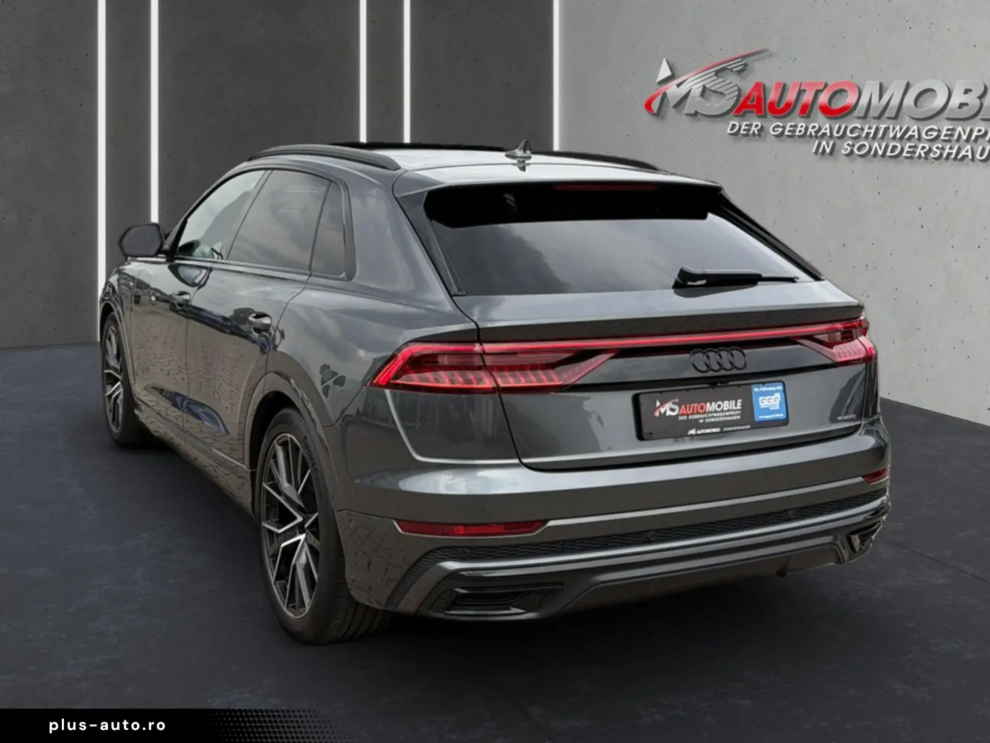 AUDI Q8 55 TFSI quattro Sline MATRIX PANO B&O AHK HUD