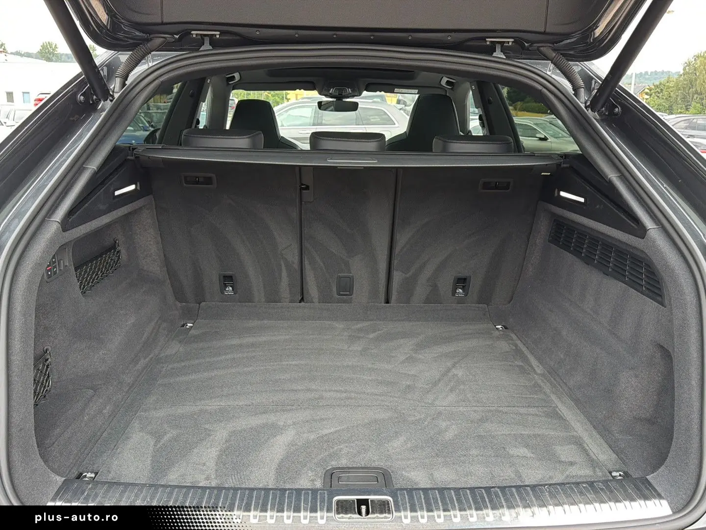 AUDI Q8 55 TFSI quattro Sline MATRIX PANO B&O AHK HUD