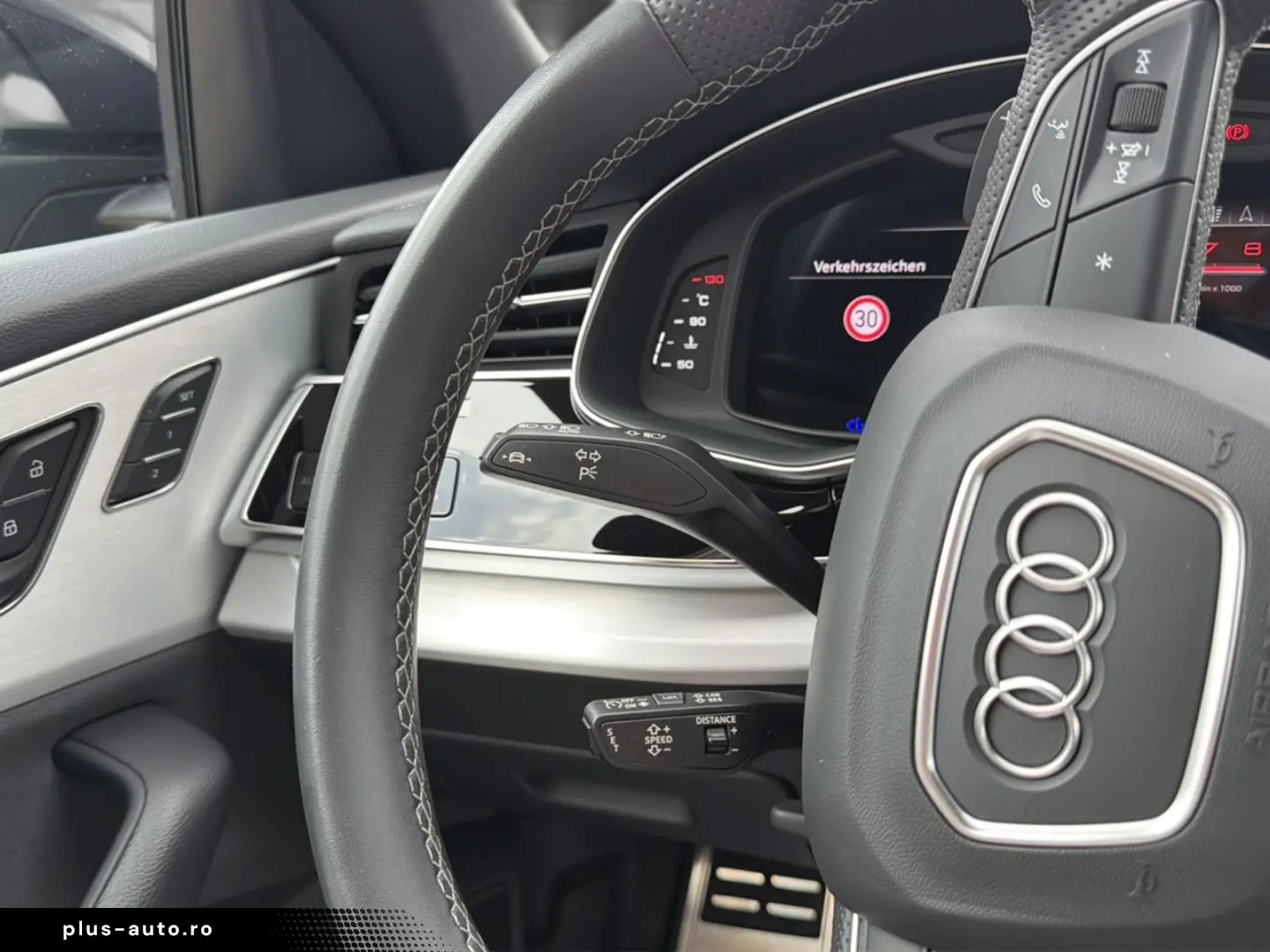 AUDI Q8 55 TFSI quattro Sline MATRIX PANO B&O AHK HUD