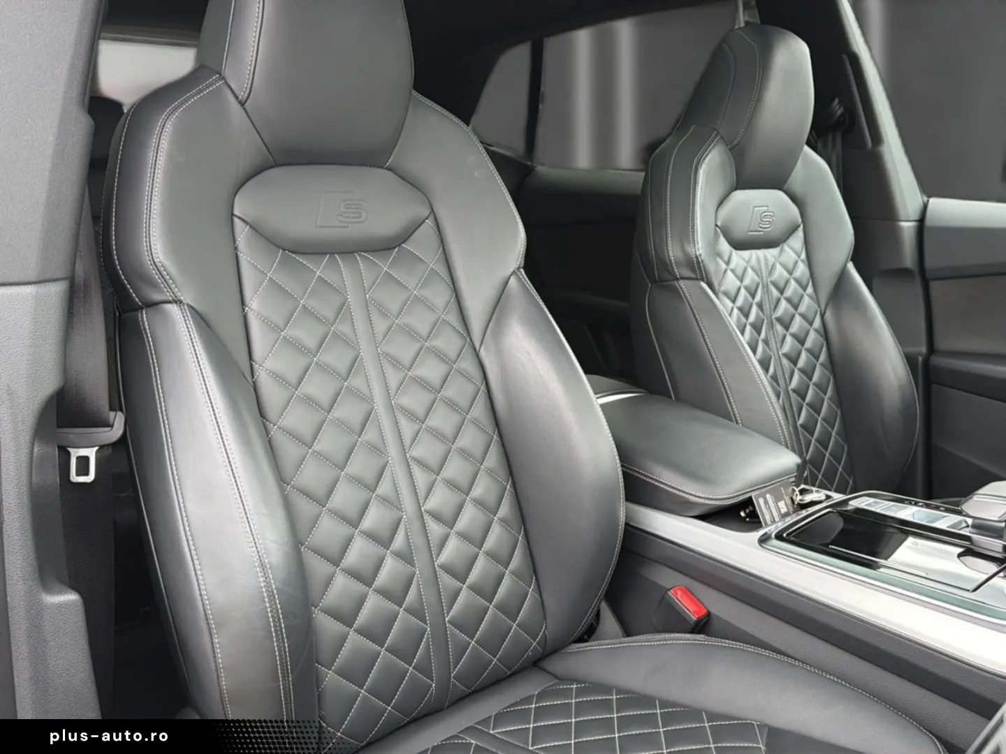 AUDI Q8 55 TFSI quattro Sline MATRIX PANO B&O AHK HUD