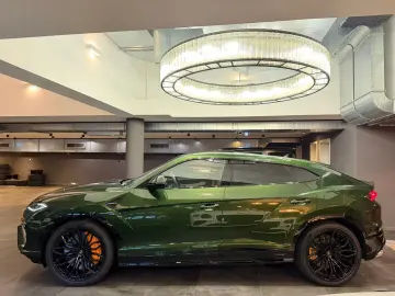 Lamborghini Urus SE 4.0 V8 Plug-in Hybrid