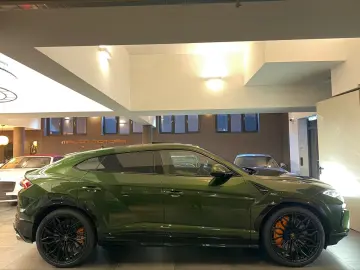 Lamborghini Urus SE 4.0 V8 Plug-in Hybrid